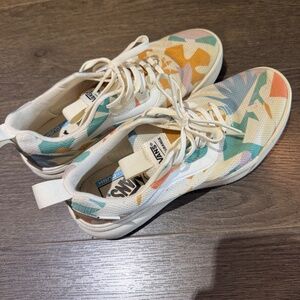 Vans UltraRange Lila Sneakers – Size 9 (Women) / 40 EU